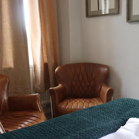 Hotel The Gateway 4*