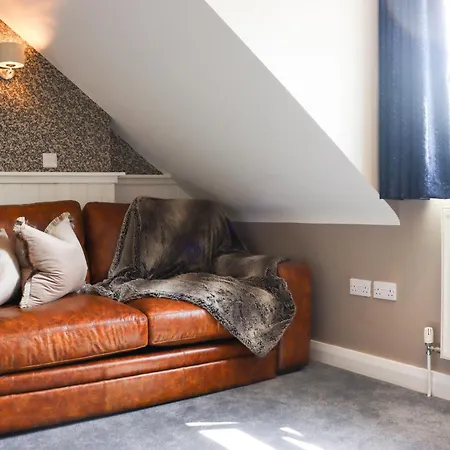 The Gateway מלון