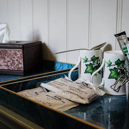 מלון The Gateway קנדל