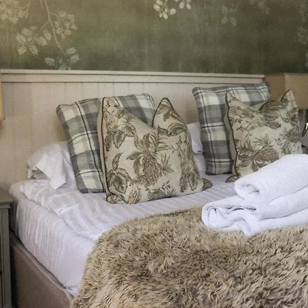 מלון The Gateway קנדל