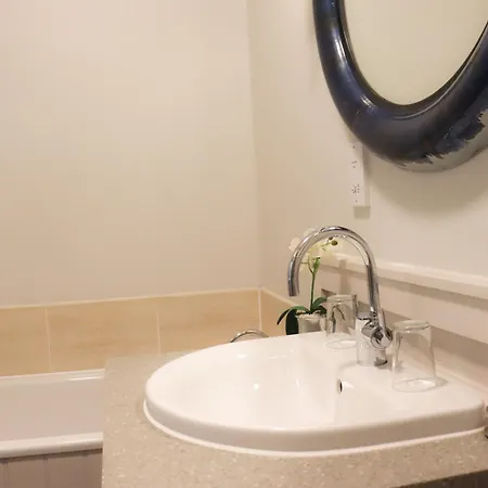 The Gateway מלון 4*