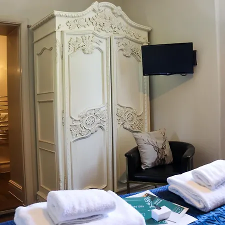 The Gateway קנדל