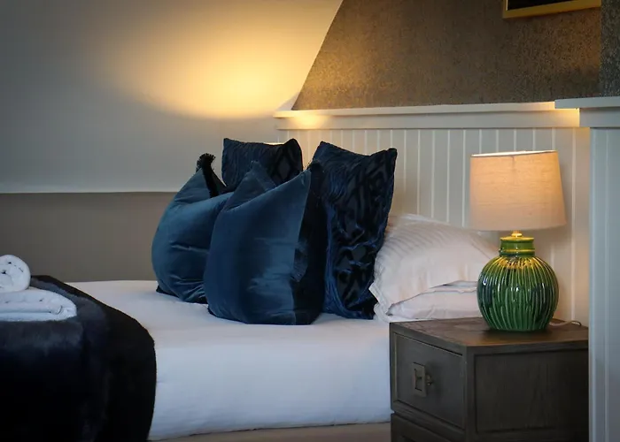 The Gateway Hotel 4*