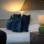 The Gateway Hotel 4*